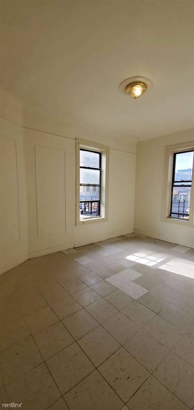 Main picture of 671 Melrose Ave