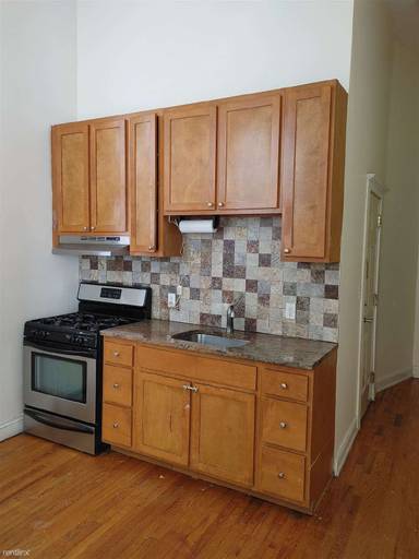 Main picture of 50 Irving St