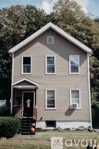 Main picture of 111 Orchard Ave