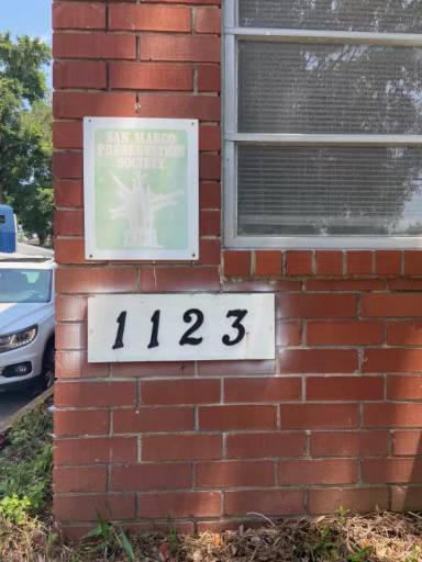 Main picture of 1123 Lasalle St