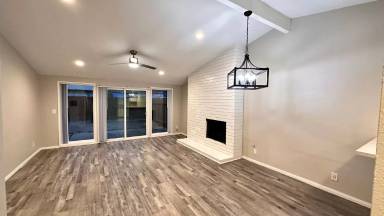 Main picture of 705 W Provential Dr