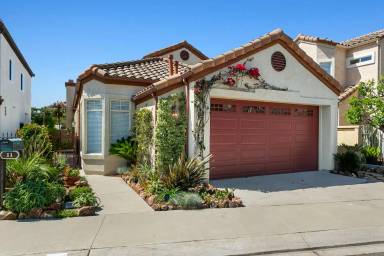 Main picture of 11 Reina