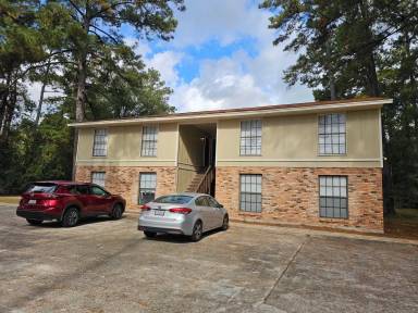 Main picture of 4 Kay Ln