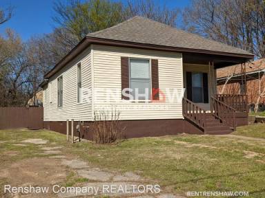 Main picture of 1479 Havana St