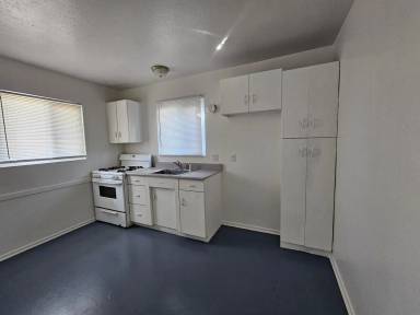 Main picture of 66618 Acoma Ave