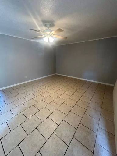 Main picture of 3912 Mary St