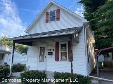 Main picture of 2234 Walnut St