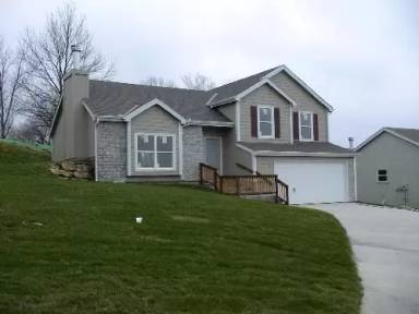 Main picture of 717 N Eagle Pass Dr