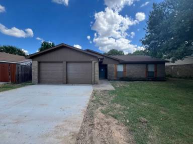 Main picture of 709 Fair Meadows Dr
