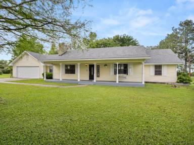 Main picture of 249 Calhoun Dairy Dr