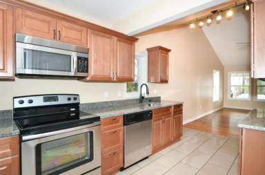 Main picture of 928 Elizabeth St