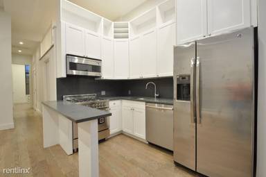 Main picture of 121 Madison Ave Apartments