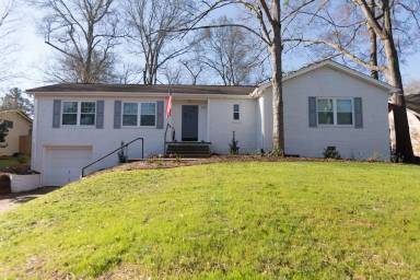 Main picture of 181 W Cloverhurst Ave