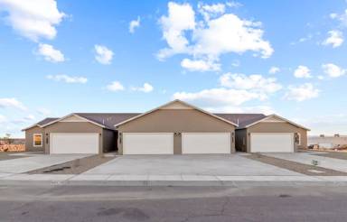 Main picture of 4028 Apache Pine Pl