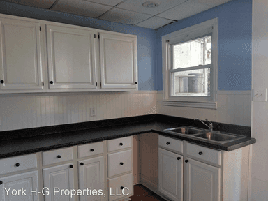 Main picture of 416 W Philadelphia St