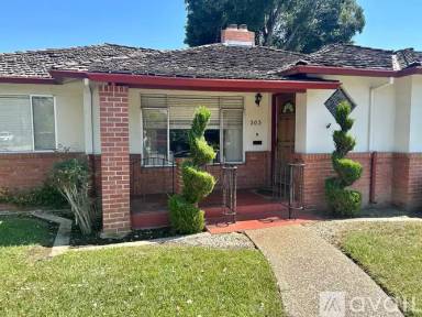 Main picture of 303 Jarvis Ct