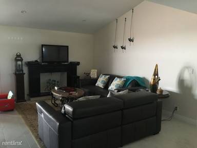 Main picture of 5940 Los Arcos Way