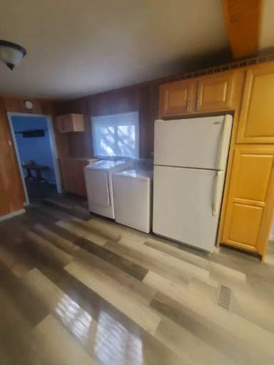 Main picture of 655 W Wylie Ave