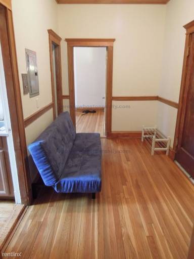 Main picture of 76 Quint Ave