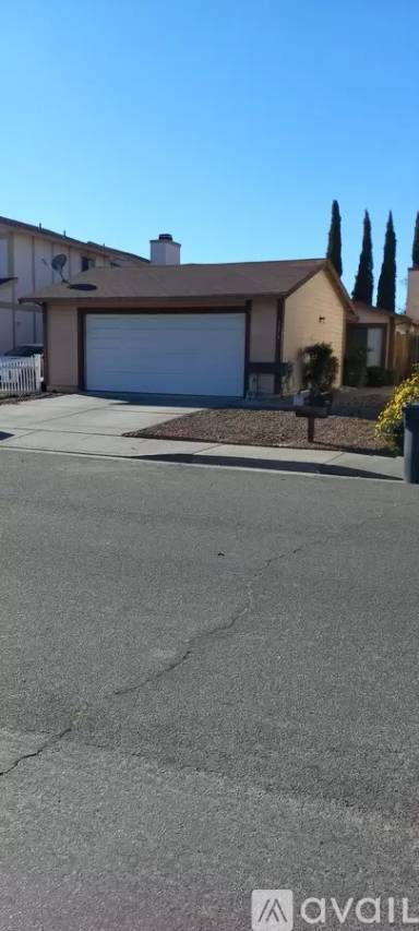 Main picture of 1673 Matthew Dr