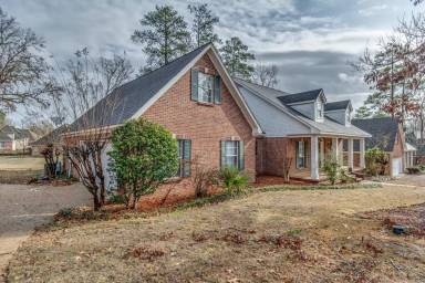 Main picture of 340 Willow Ridge Cv