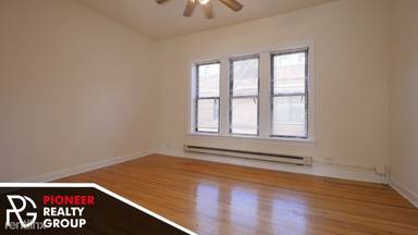 Main picture of 3823 N Fremont St