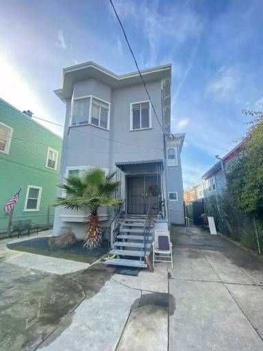 Main picture of 3413 Adeline St