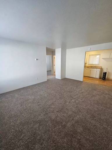 Main picture of 1024 S Grape St