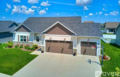 Main picture of 2735 Danbury Rd