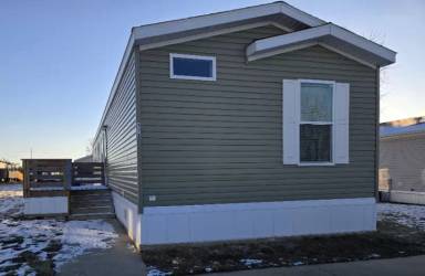Main picture of Holiday Mobile Home Court