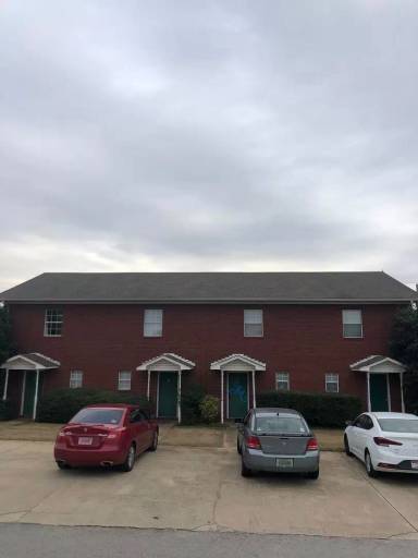 Main picture of 412 E Roosevelt Ave