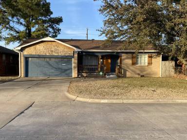 Main picture of 2265 NW 52nd St