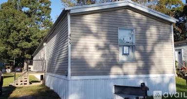 Main picture of Highland Woods Mobile Home Park