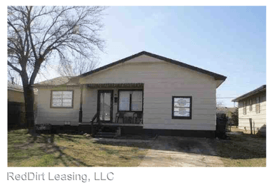 Main picture of 720 SE 60th St