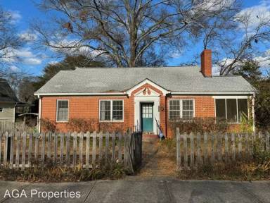 Main picture of 290 Holman Ave