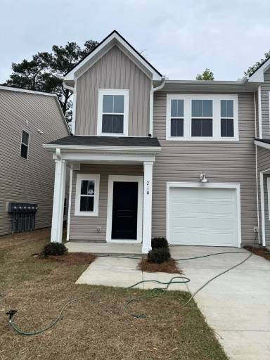 Main picture of 210 Barnwood Ln