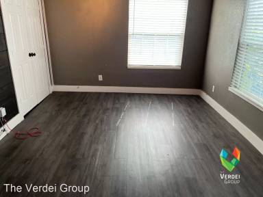 Main picture of 605 S Oak Cliff Blvd