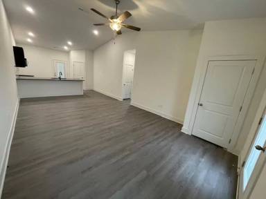 Main picture of 5216 S Chase Cir