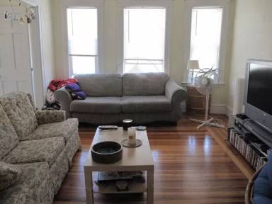 Main picture of 15 Adams St