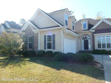 Main picture of 1607 Essex Hall Dr