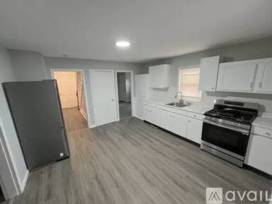 Main picture of 161 Cherry St