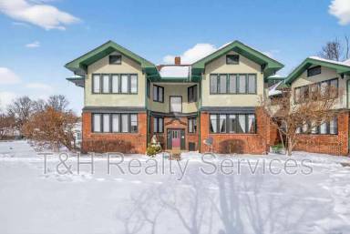 Main picture of 3504 E Fall Creek Parkway North Dr