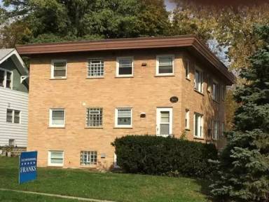 Main picture of 3624 Waukegan Rd