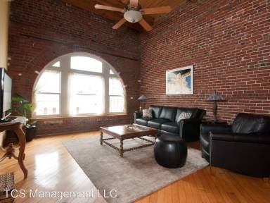 Main picture of 122 Chestnut St