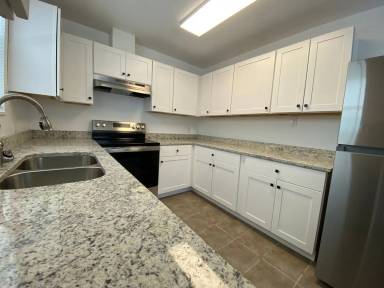 Main picture of 2642 Chester Ave