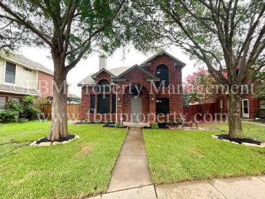 Main picture of 504 Woodlake Dr