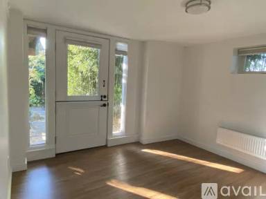 Main picture of 5225 12th Ave NE