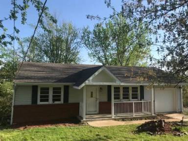 Main picture of 2311 Marsh Ave