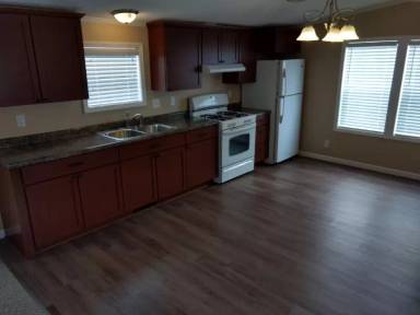 Main picture of 911 West Ave
