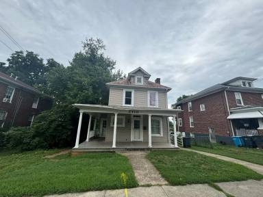 Main picture of 2410 Hanover Ave NW